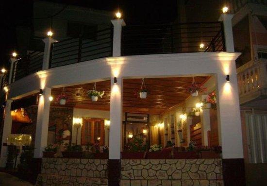 Tassos Village Grill