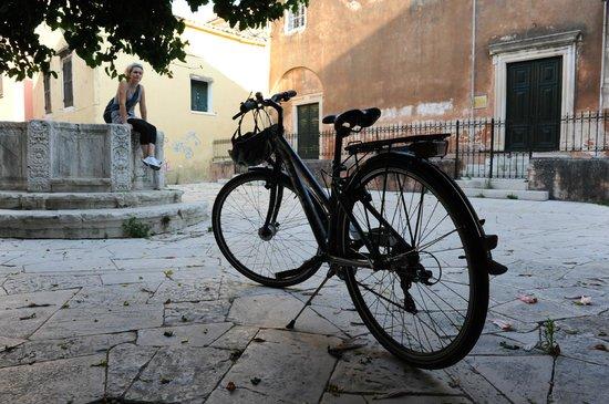Cycling Stories Day Tour